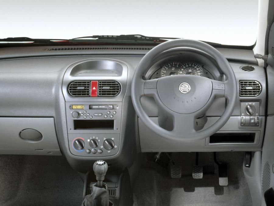  Vauxhall Combo 2001 года  (фото 9 из 11)